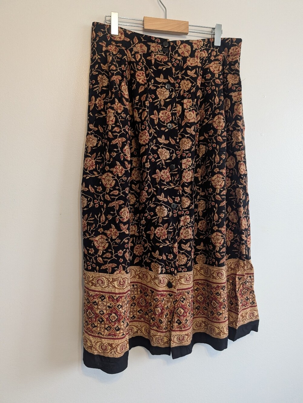 Vintage Black Floral Border Midi Skirt with Gold and Rust Accents M L